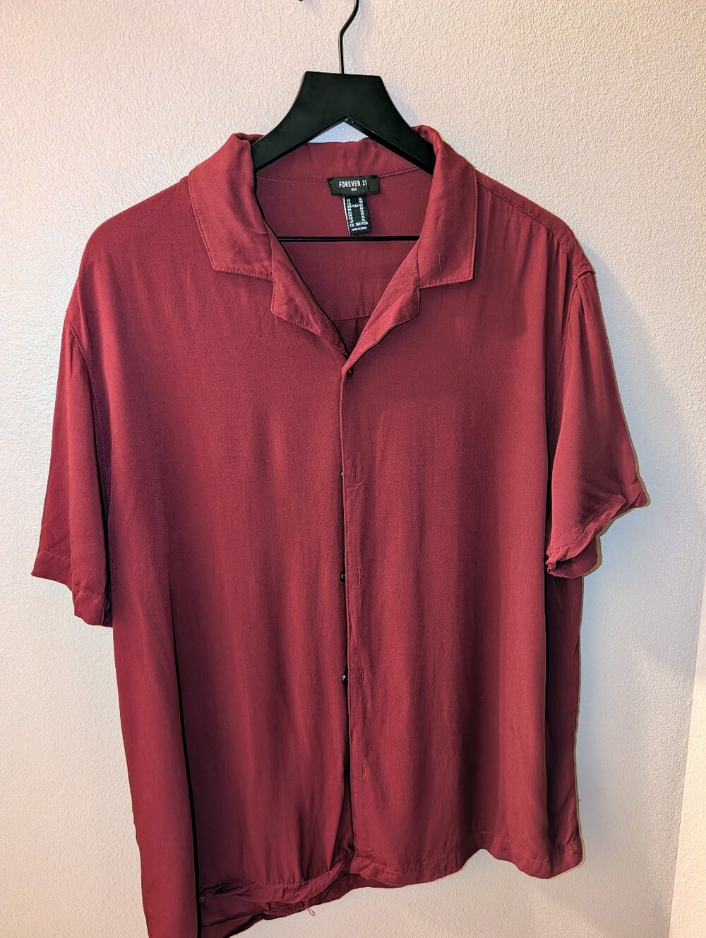Forever 21 Men's Maroon Camp Collar Short Sleeve Button-Up Shirt Size XL